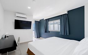 Terminal2 Hotel Phukettown